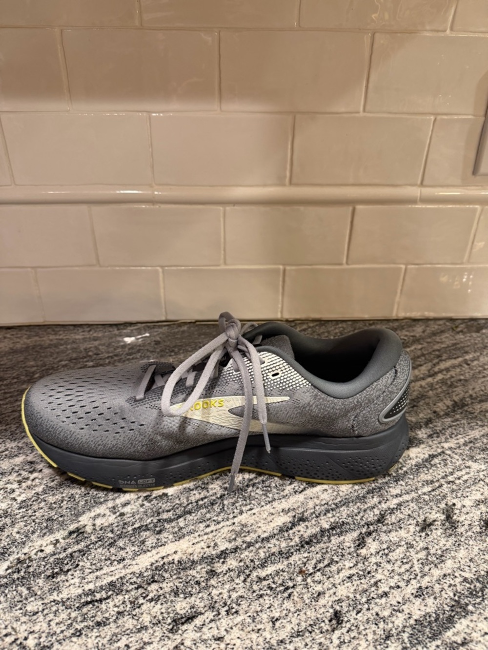 Men’s Brooks Ghost 16 Size 12.5 Wide/2E - Picture 8 of 10